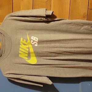 Nike SB Tee